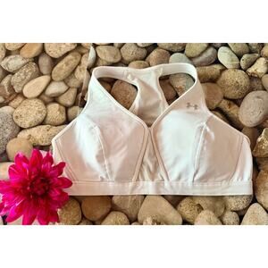 HIGH PERFORMANCE UNDER ARMOUR SPORTS BRA